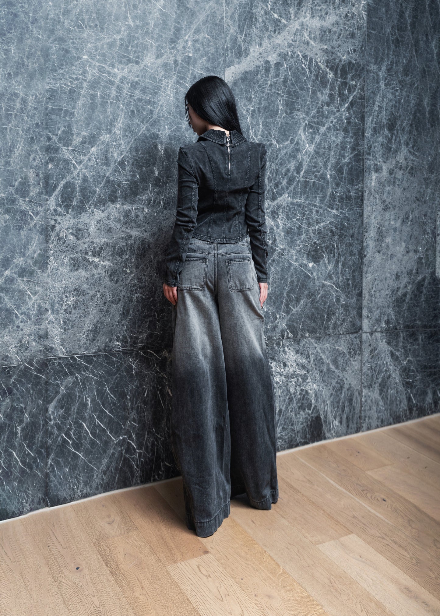 GRAPHITE ZIP UP - XILIA XU